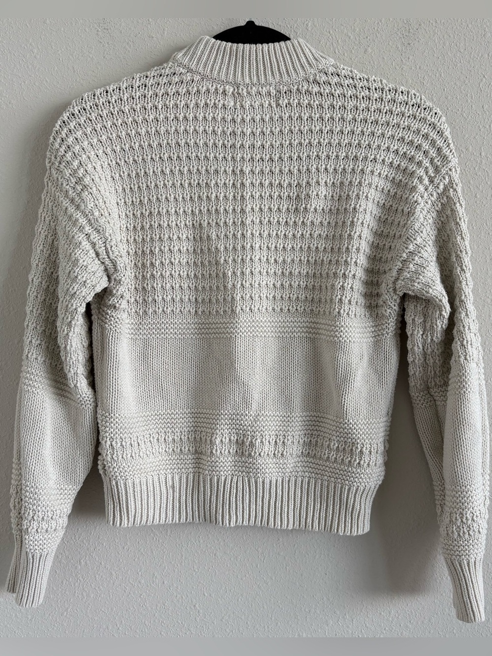 Universal Thread sweater - Picture 2 of 3